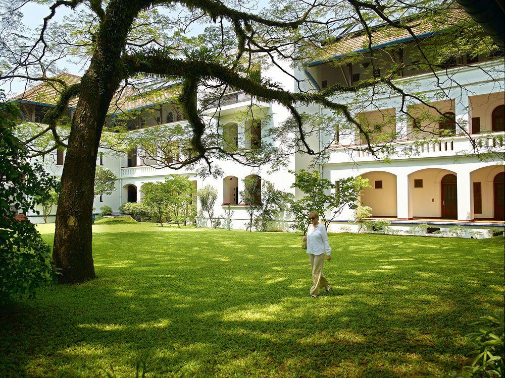 Brunton Boatyard - A Cgh Earth Experience Hotel Kochi Exterior photo